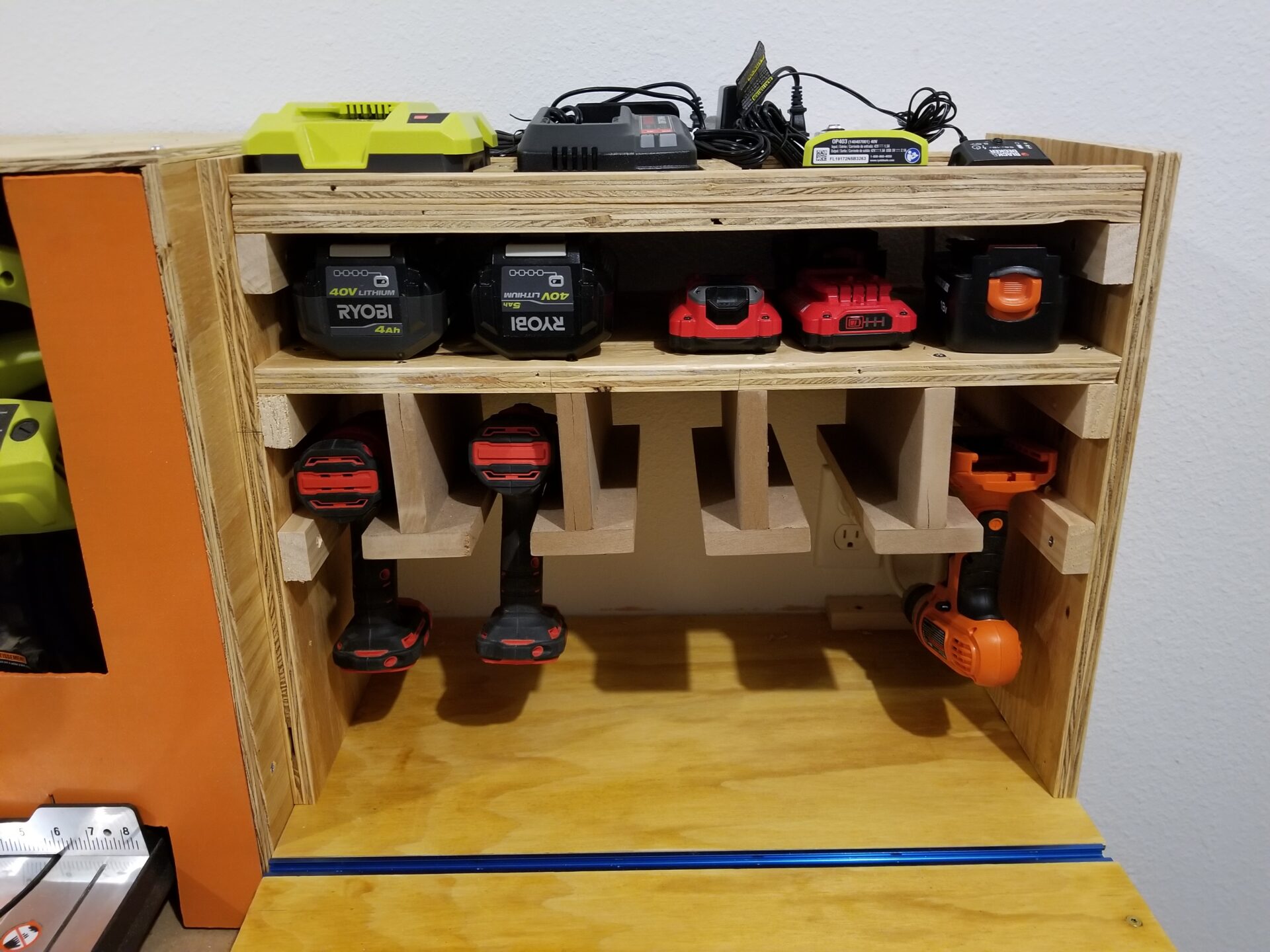 miter saw station battery charging