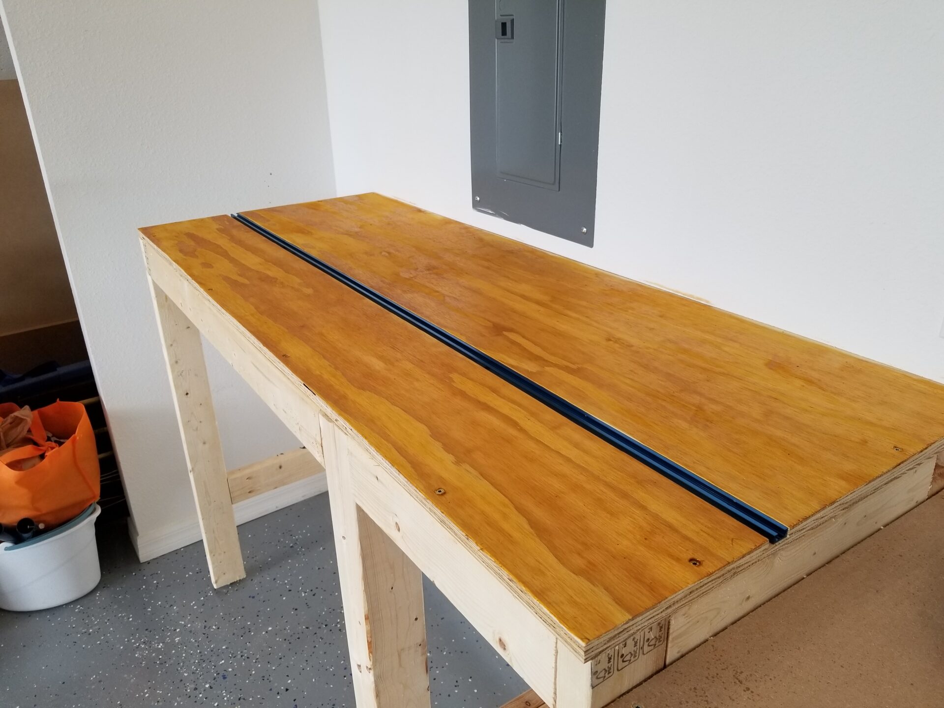 miter saw station top track left side